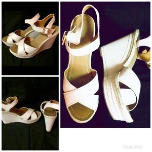 Vince Camuto white leather sandals